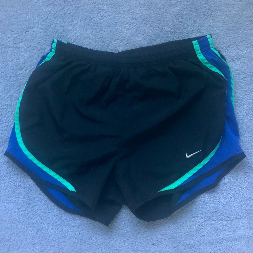 Nike Women’s Tempo Shorts